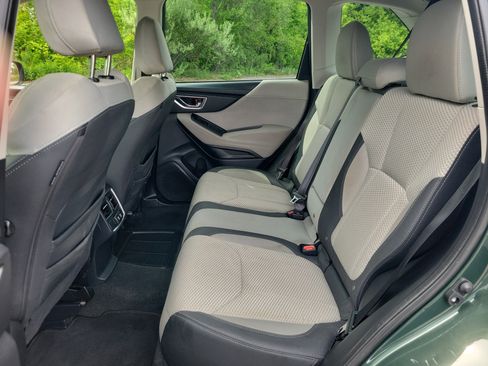 Used 2023 Subaru Forester Premium AWD/4WD image 16