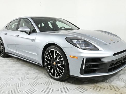 New 2025 Porsche Panamera 4 image 25
