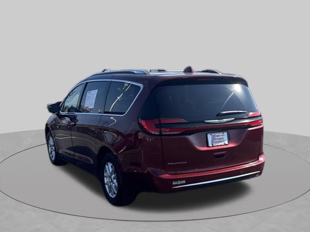 Used 2021 Chrysler Pacifica Touring-L FWD image 9