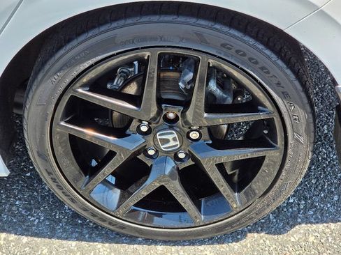 Used 2024 Honda Civic Sport image 15