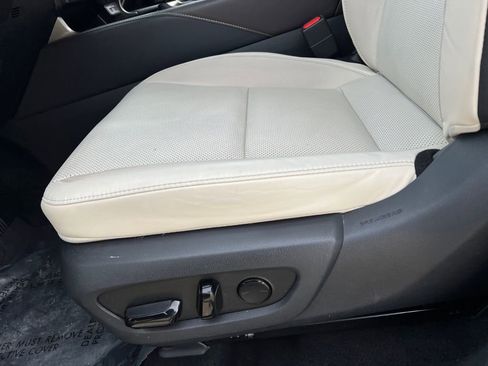 Used 2023 Lexus RX 350 Premium w/ Accessory Package AWD/4WD image 15