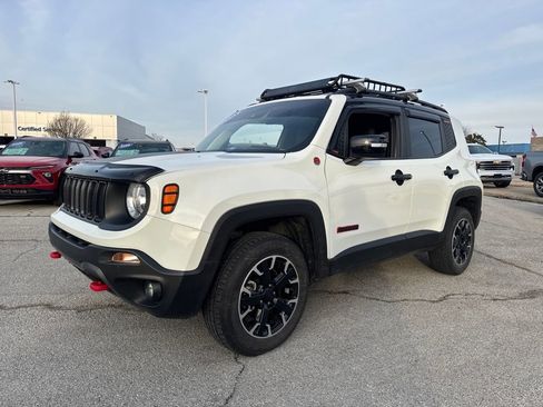 Used 2023 Jeep Renegade Trailhawk w/ Trailhawk Elite Group image 2