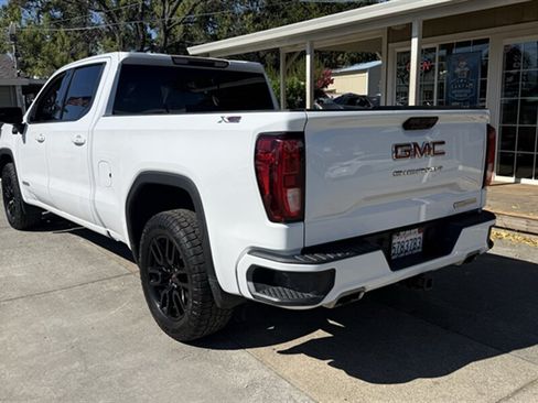 Used 2020 GMC Sierra 1500 Elevation w/ Elevation Value Package AWD/4WD image 4