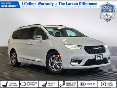 Used 2022 Chrysler Pacifica Limited