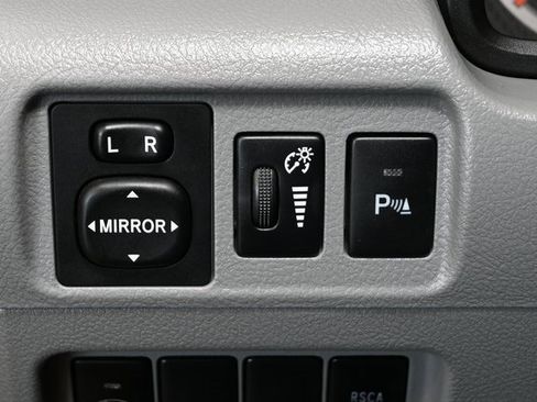 Used 2012 Toyota 4Runner SR5 image 21