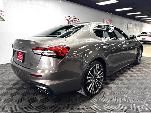 Used 2021 Maserati Ghibli S image 12
