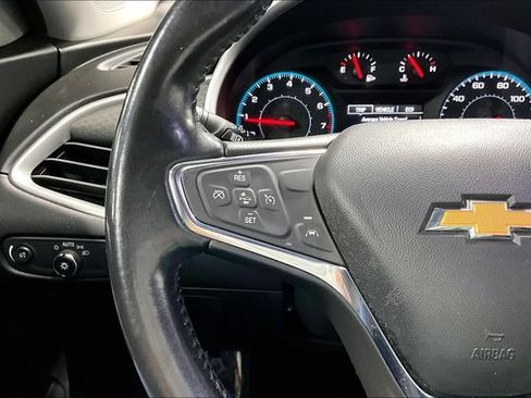 Used 2021 Chevrolet Malibu RS FWD image 11