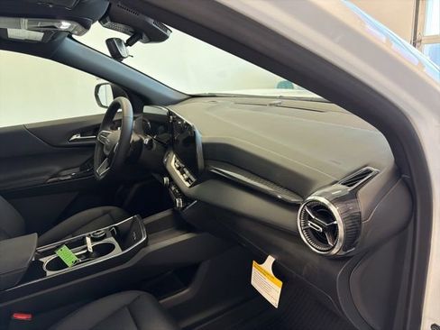 New 2026 Chevrolet Equinox LT image 26