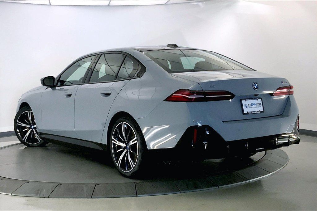Used 2025 BMW i5 M60 AWD/4WD image 10