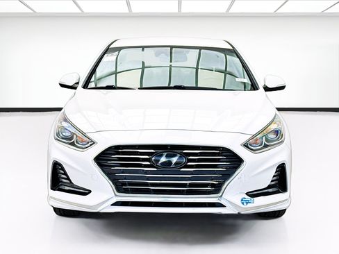 Used 2019 Hyundai Sonata Limited FWD image 2