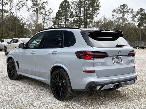 New 2026 BMW X5 xDrive40i w/ Executive Package image 5