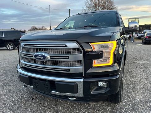 Used 2016 Ford F150 Platinum w/ Equipment Group 701A Luxury image 10