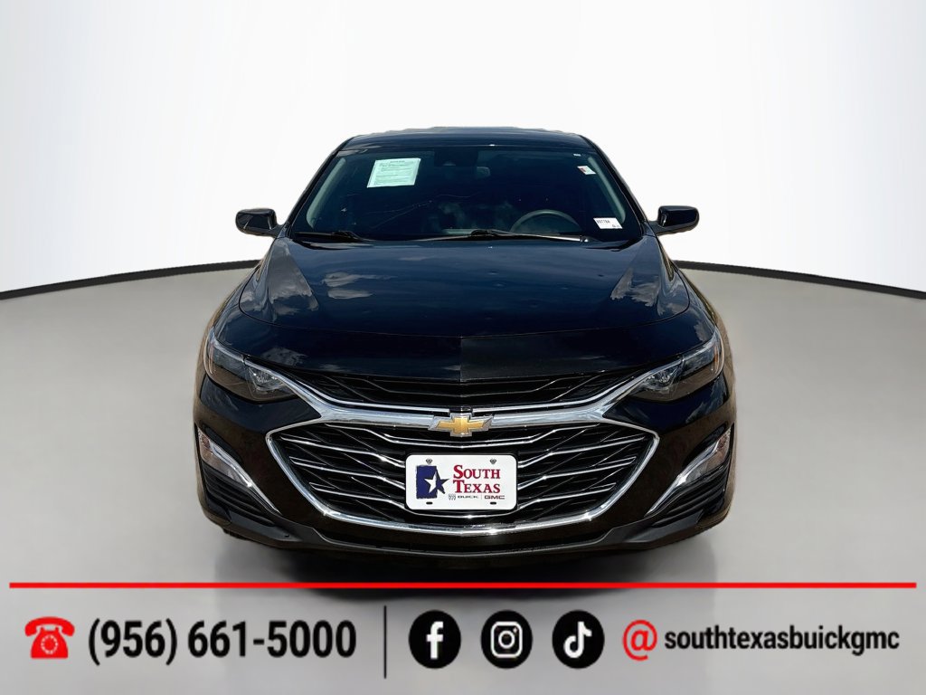 Used 2025 Chevrolet Malibu LS FWD image 2
