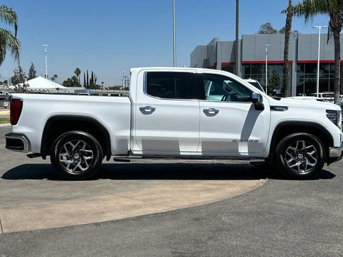 Used 2023 GMC Sierra 1500 SLT w/ SLT Premium Package RWD image 3