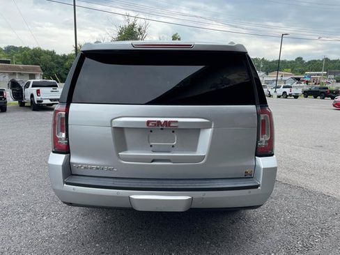 Used 2018 GMC Yukon XL SLT w/ Open Road Package AWD/4WD image 6