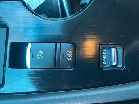 Used 2024 Nissan Rogue SV FWD image 18