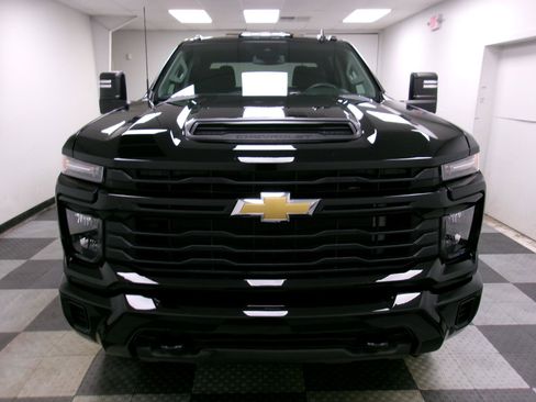 Certified 2024 Chevrolet Silverado 2500 Custom w/ Custom Value Package AWD/4WD image 14