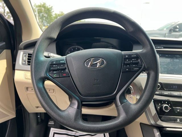 Used 2016 Hyundai Sonata SE FWD image 14