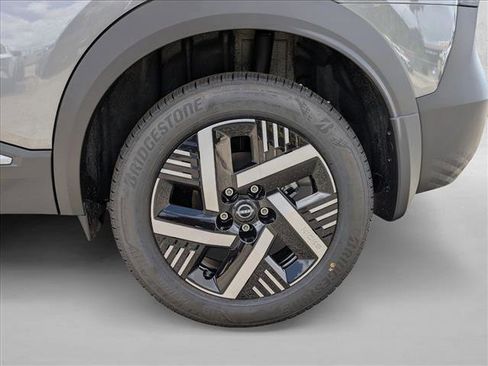 New 2026 Nissan Kicks SV FWD image 9