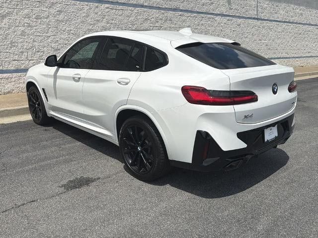 Used 2022 BMW X4 xDrive30i AWD/4WD image 5