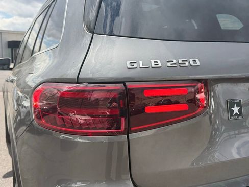 New 2026 Mercedes-Benz GLB 250 4MATIC image 12