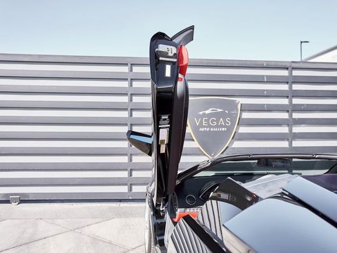 Used 2006 Lamborghini Murcielago Roadster image 38