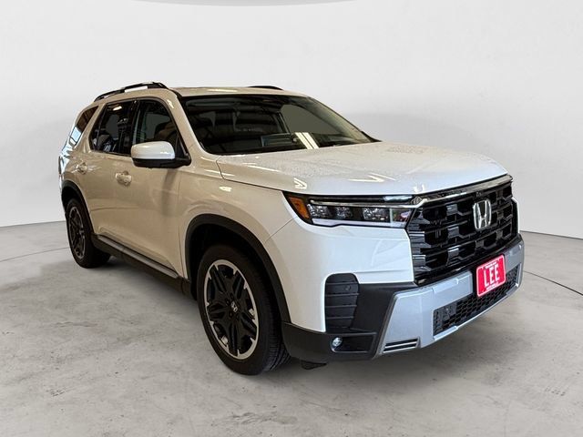 New 2026 Honda Pilot Touring image 8