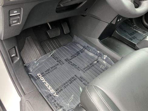 Certified 2026 Honda Odyssey EX-L image 18