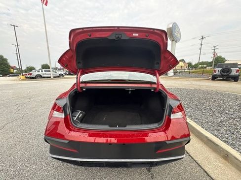 Used 2024 Hyundai Elantra SEL w/ Convenience Package FWD image 25