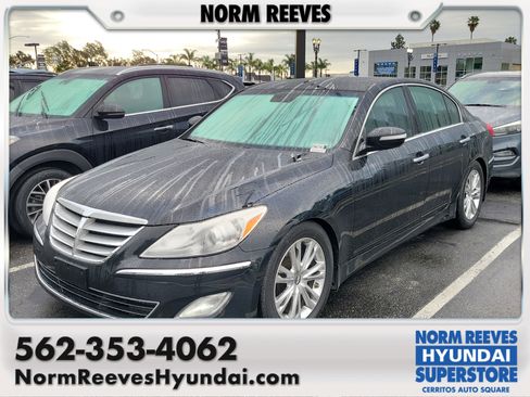 Used 2013 Hyundai Genesis 3.8 w/ Premium Pkg image 1