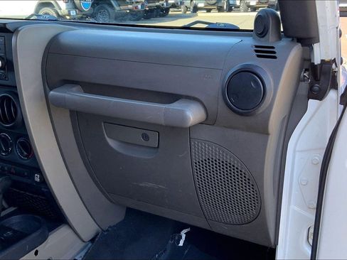 Used 2009 Jeep Wrangler Rubicon w/ Dual Top Group image 16