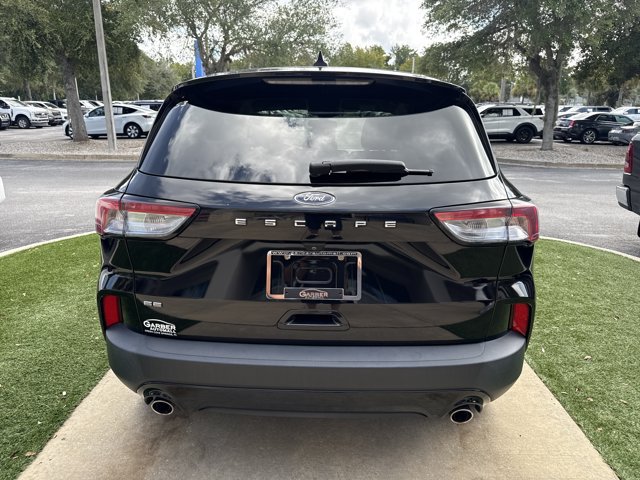 Certified 2021 Ford Escape SE w/ SE Sport Appearance Package FWD image 3