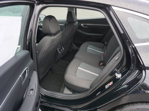 Used 2021 Hyundai Sonata SEL w/ Convenience Package FWD image 11