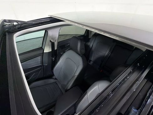New 2025 Volkswagen Jetta SEL FWD image 13