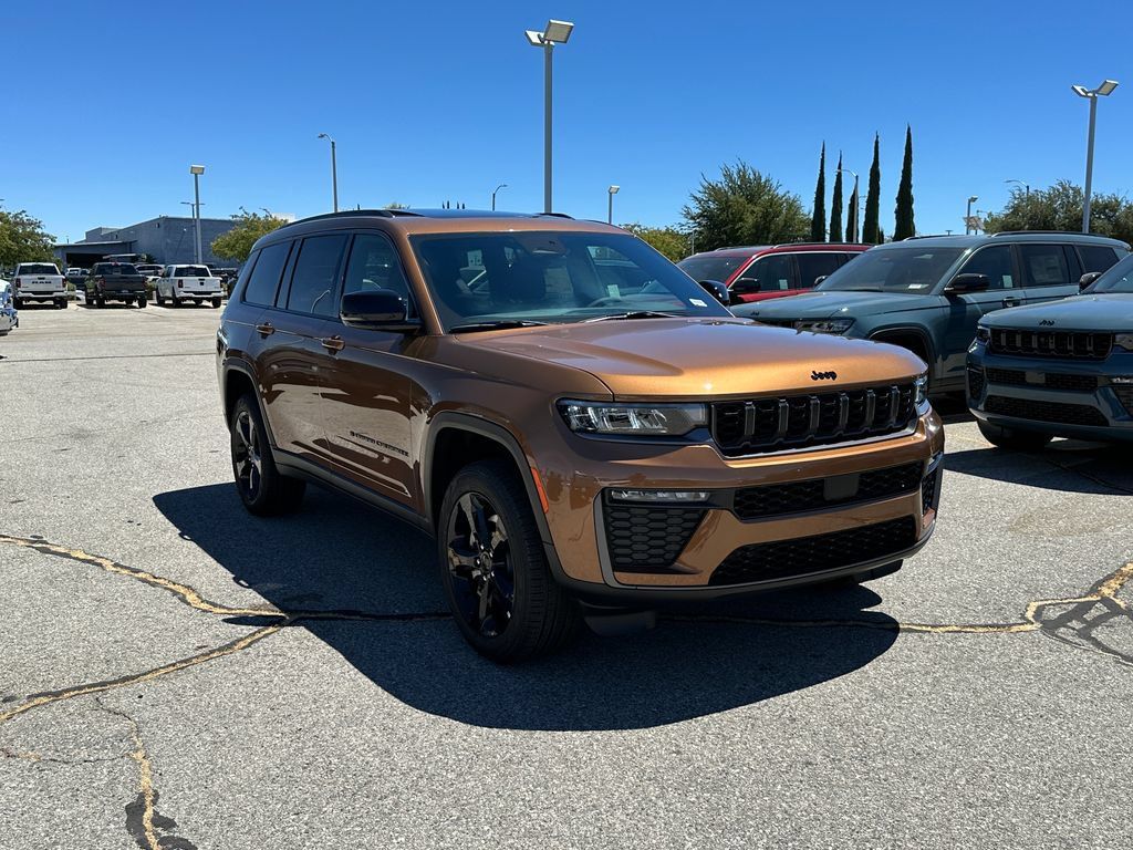 New 2026 Jeep Grand Cherokee L Limited w/ Limited Altitude Package RWD image 10