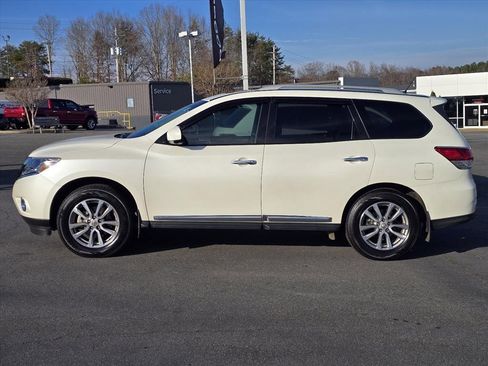 Used 2016 Nissan Pathfinder SL w/ SL Premium Package image 22
