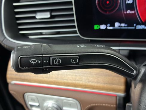 Used 2024 Mercedes-Benz GLE 450 4MATIC image 31