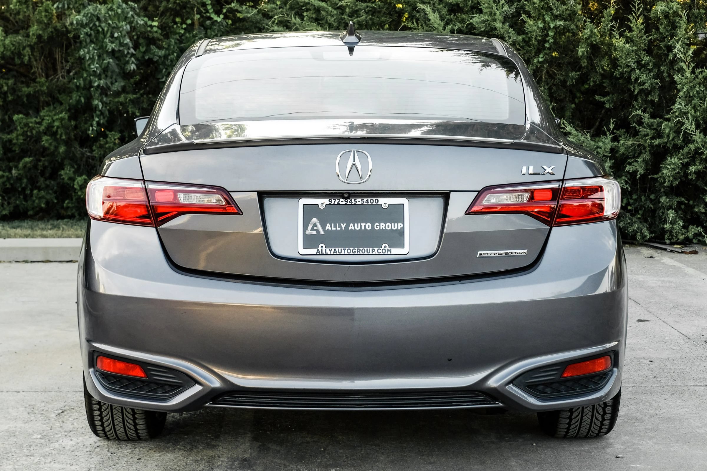 Used 2018 Acura ILX w/ Special Edition Package FWD image 10