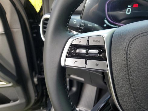 New 2025 Kia Telluride S image 9