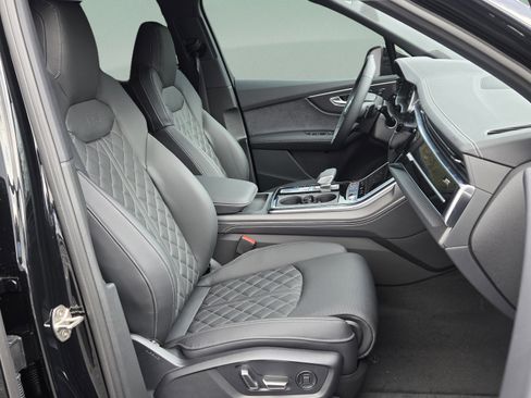 New 2026 Audi SQ7 Premium Plus AWD/4WD image 17