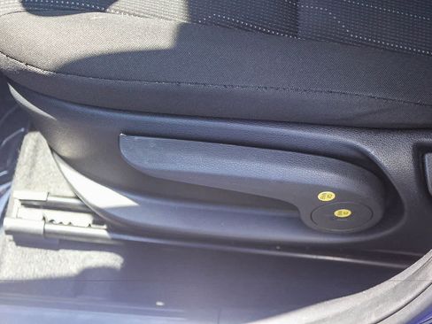 Certified 2024 Hyundai Venue SE FWD image 27
