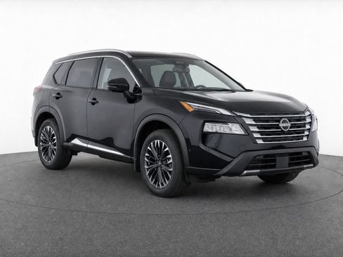 Used 2024 Nissan Rogue Platinum AWD/4WD image 2