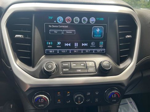 Used 2019 GMC Acadia SLT w/ LPO, Floor Liner Package AWD/4WD image 16