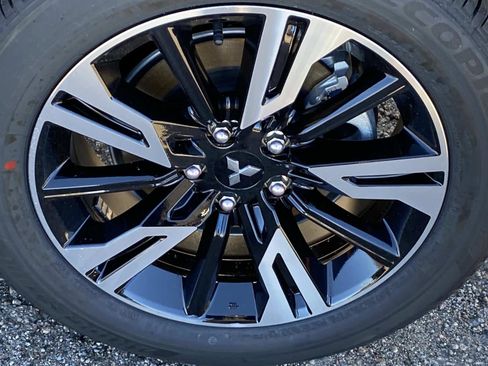 New 2026 Mitsubishi Eclipse Cross AWD image 6