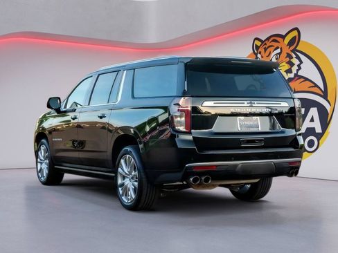 Used 2022 Chevrolet Suburban High Country AWD/4WD image 7
