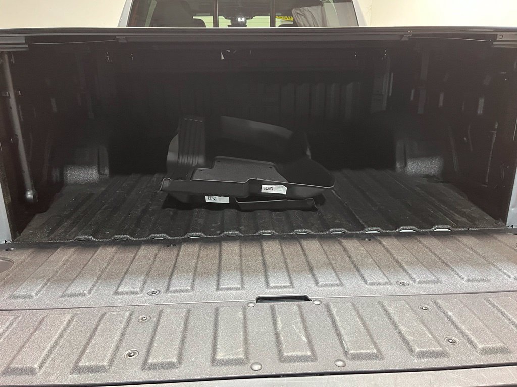 Used 2025 GMC Sierra 1500 AT4 w/ AT4 Premium Package AWD/4WD image 19