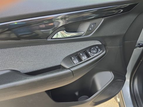 Certified 2025 Chevrolet TrailBlazer LT w/ Driver Confidence Package image 12