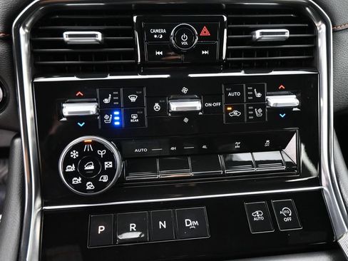 Used 2026 Nissan Armada PRO-4X AWD/4WD image 16