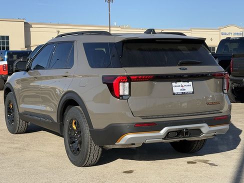 New 2026 Ford Explorer Tremor image 32
