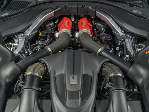 Certified 2022 Ferrari Roma RWD image 37